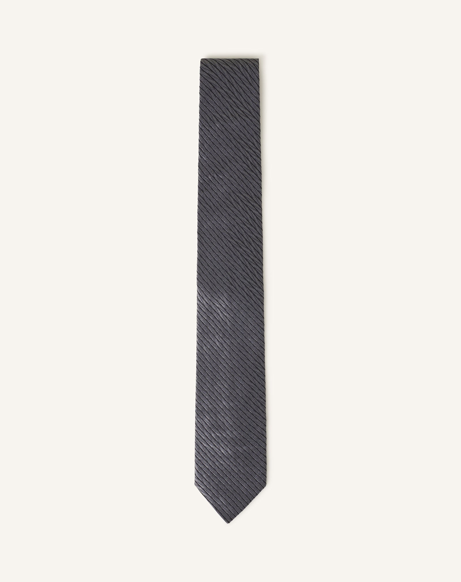 BLACK SILK CHEVRON STRIPED TIE