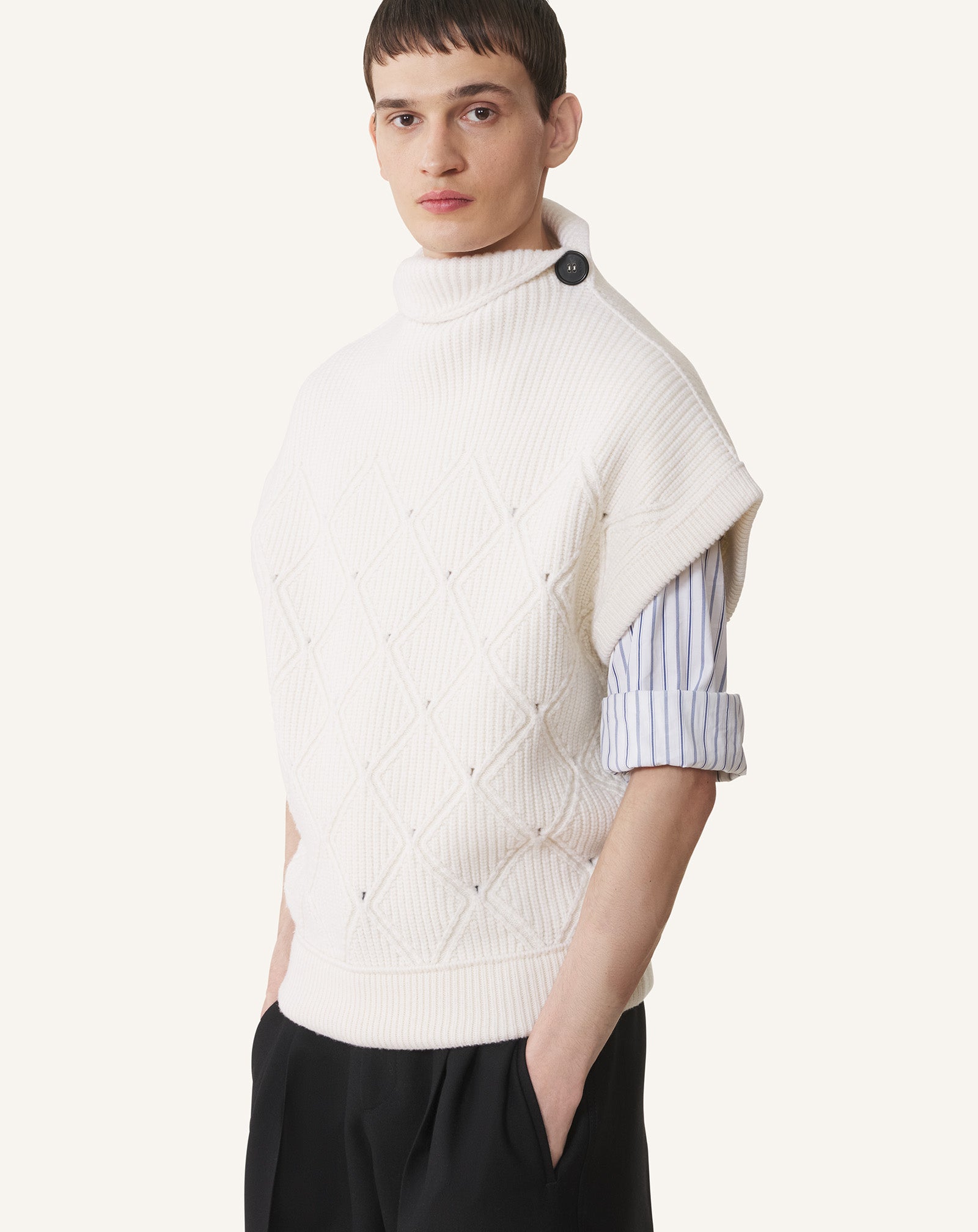 DIAMOND DETAIL SLEEVELESS WOOL SWEATER