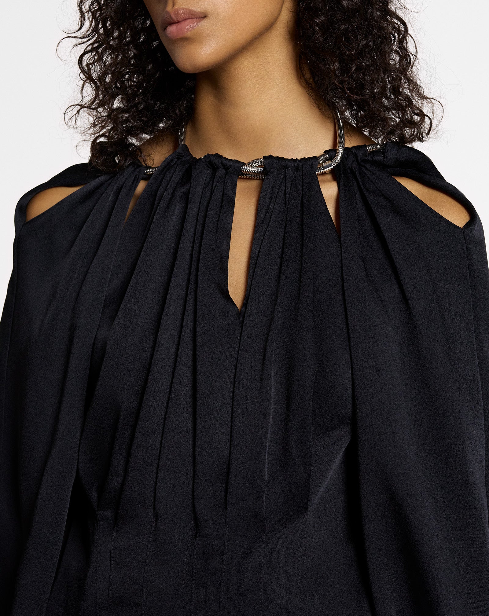 BARE-SHOULDER TOP