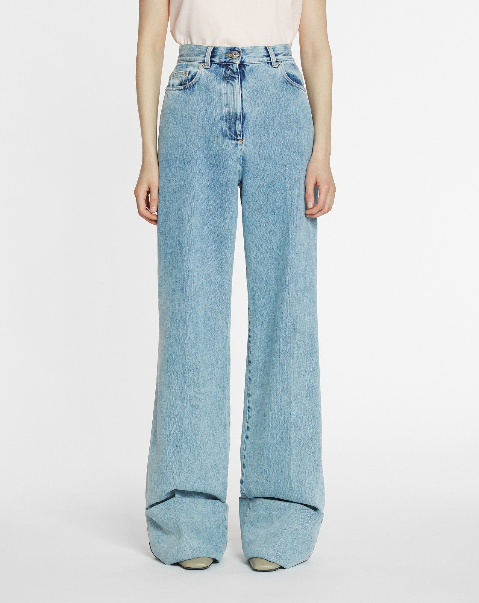 WIDE-LEG CUFFED DENIM PANTS