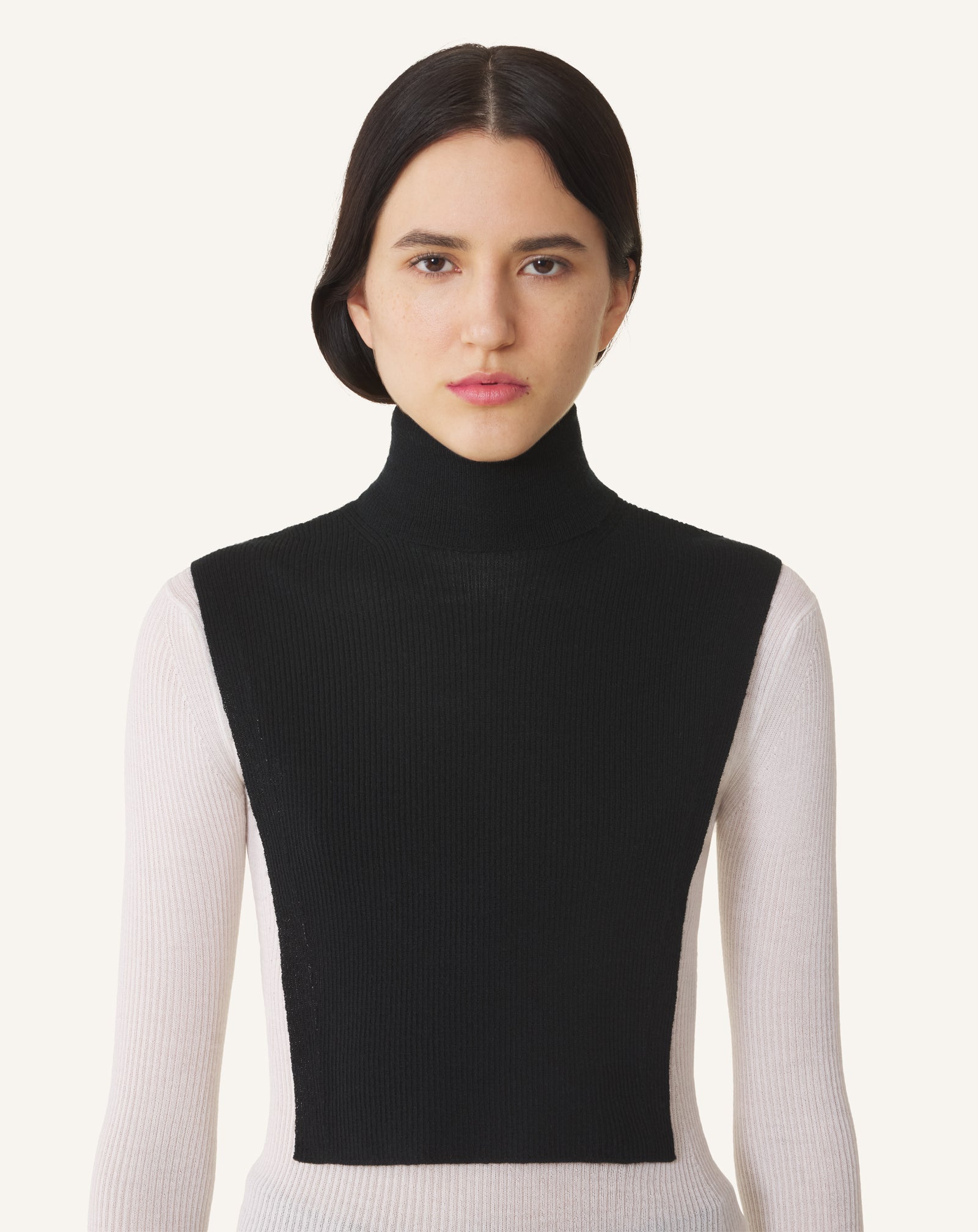BLACK LANVIN SIGNATURE COLLAR IN CASHMERE