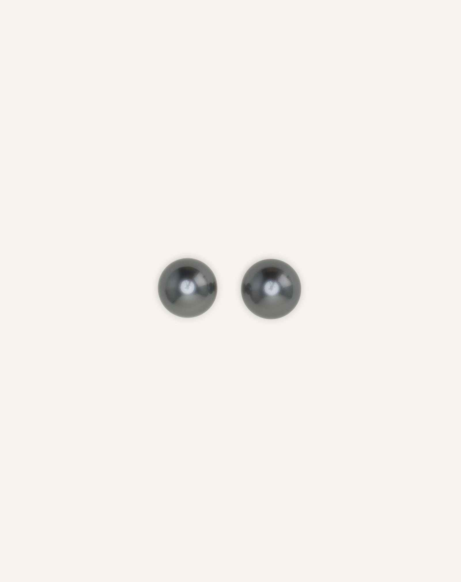 SILVER LES PERLES BY LANVIN EARSTUDS