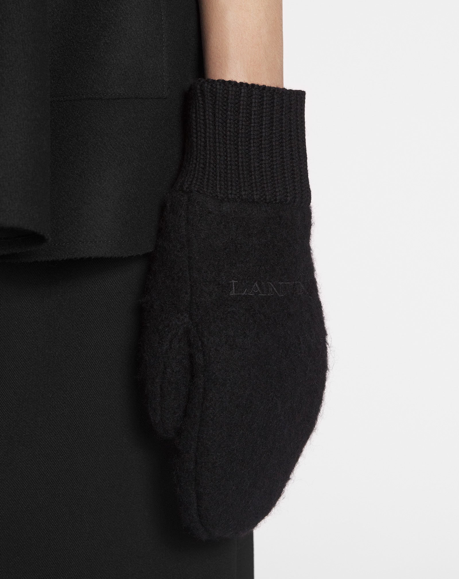 WOOL MITTENS