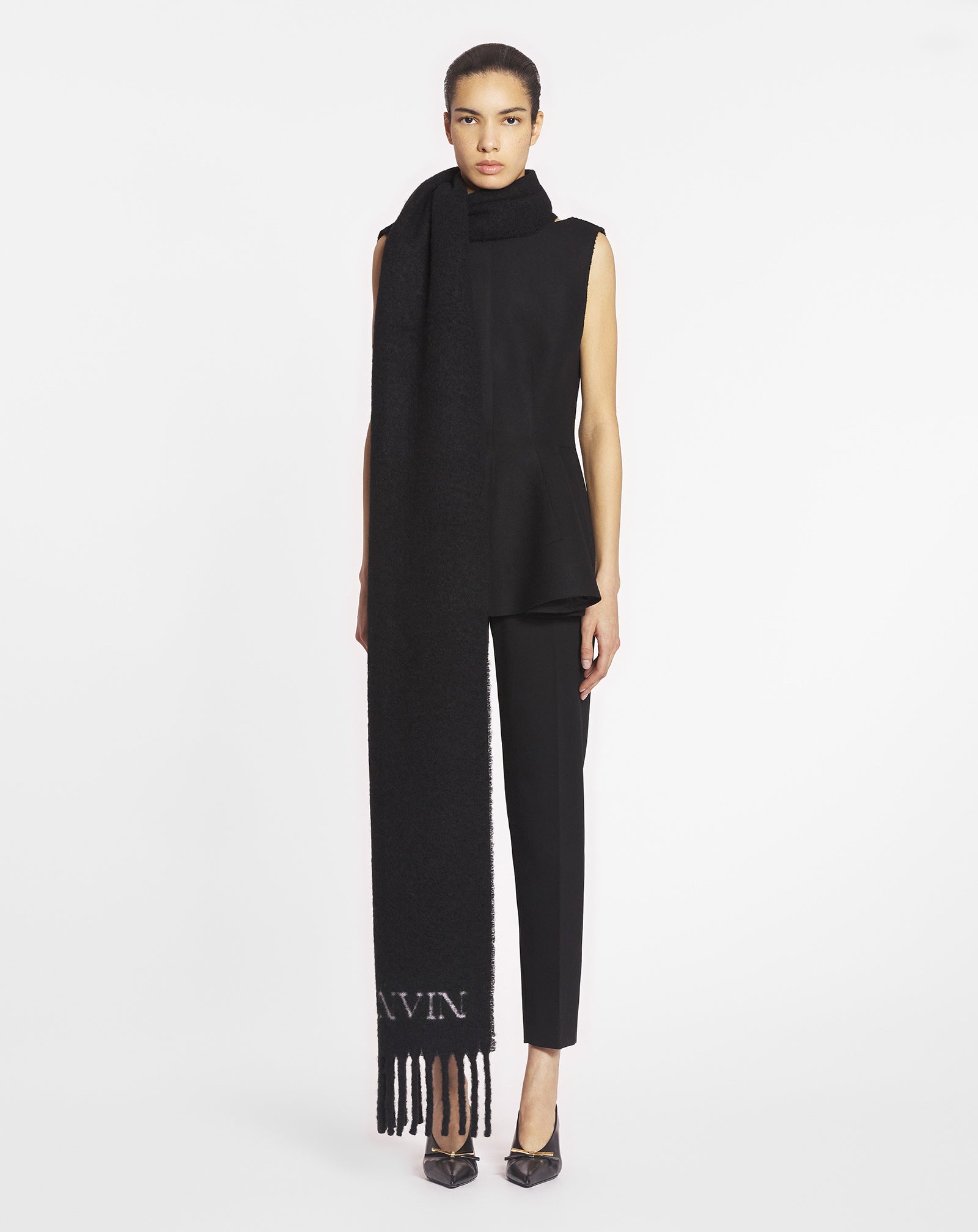FRINGED SCARF IN WOOL