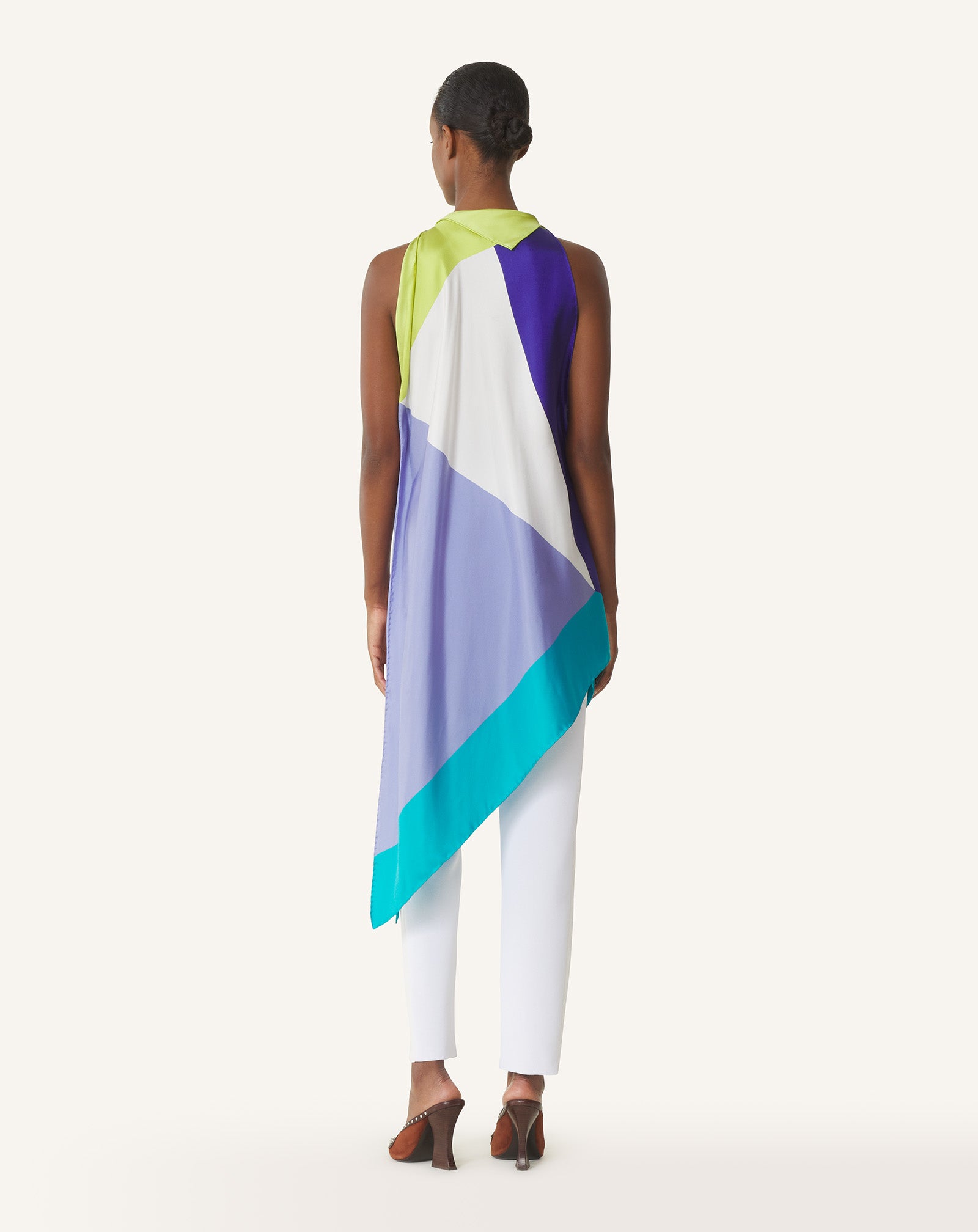 BLUE GRAPHIC PRINT SILK TOP