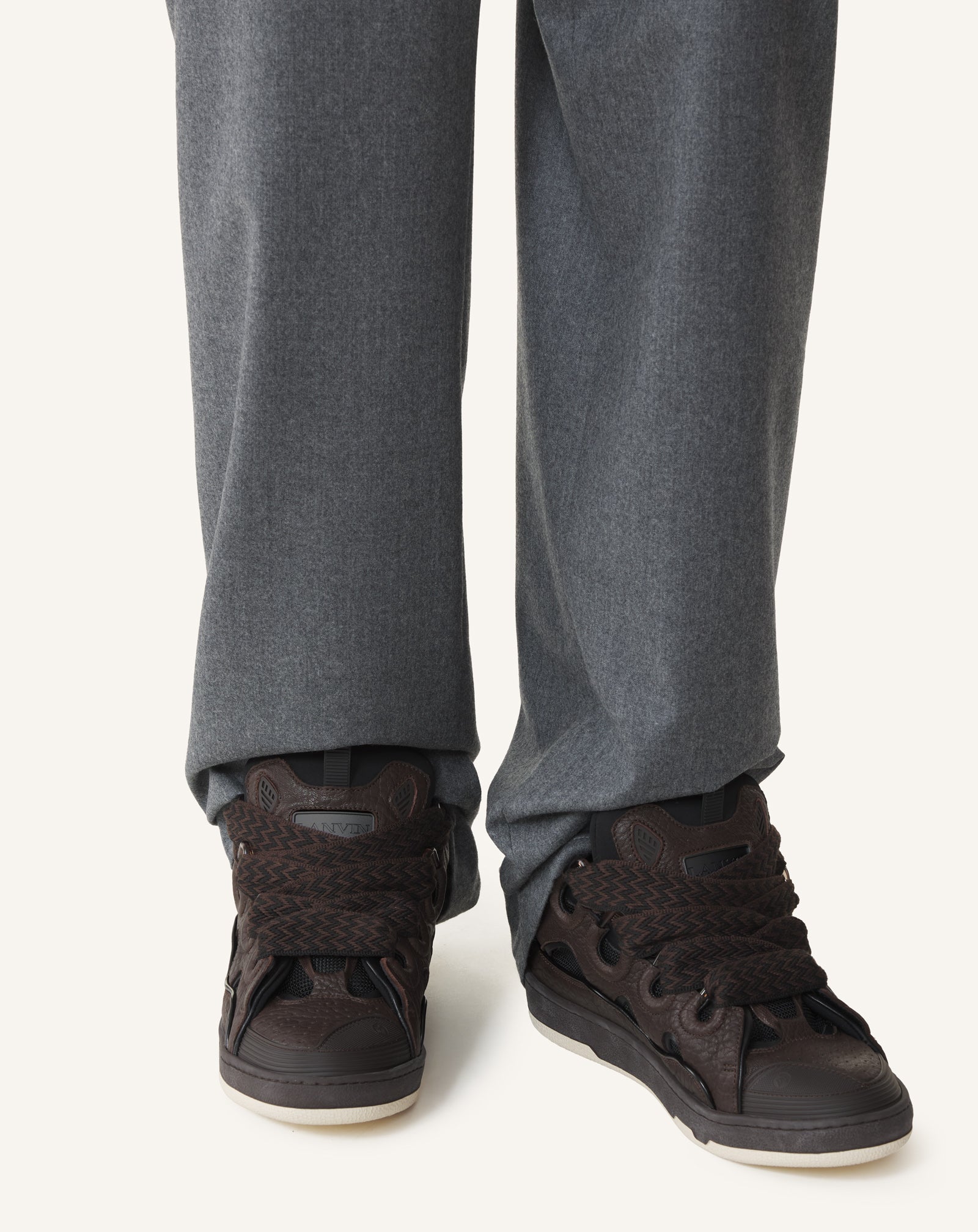 GREY CURB SNEAKERS IN DINO-EFFECT LEATHER