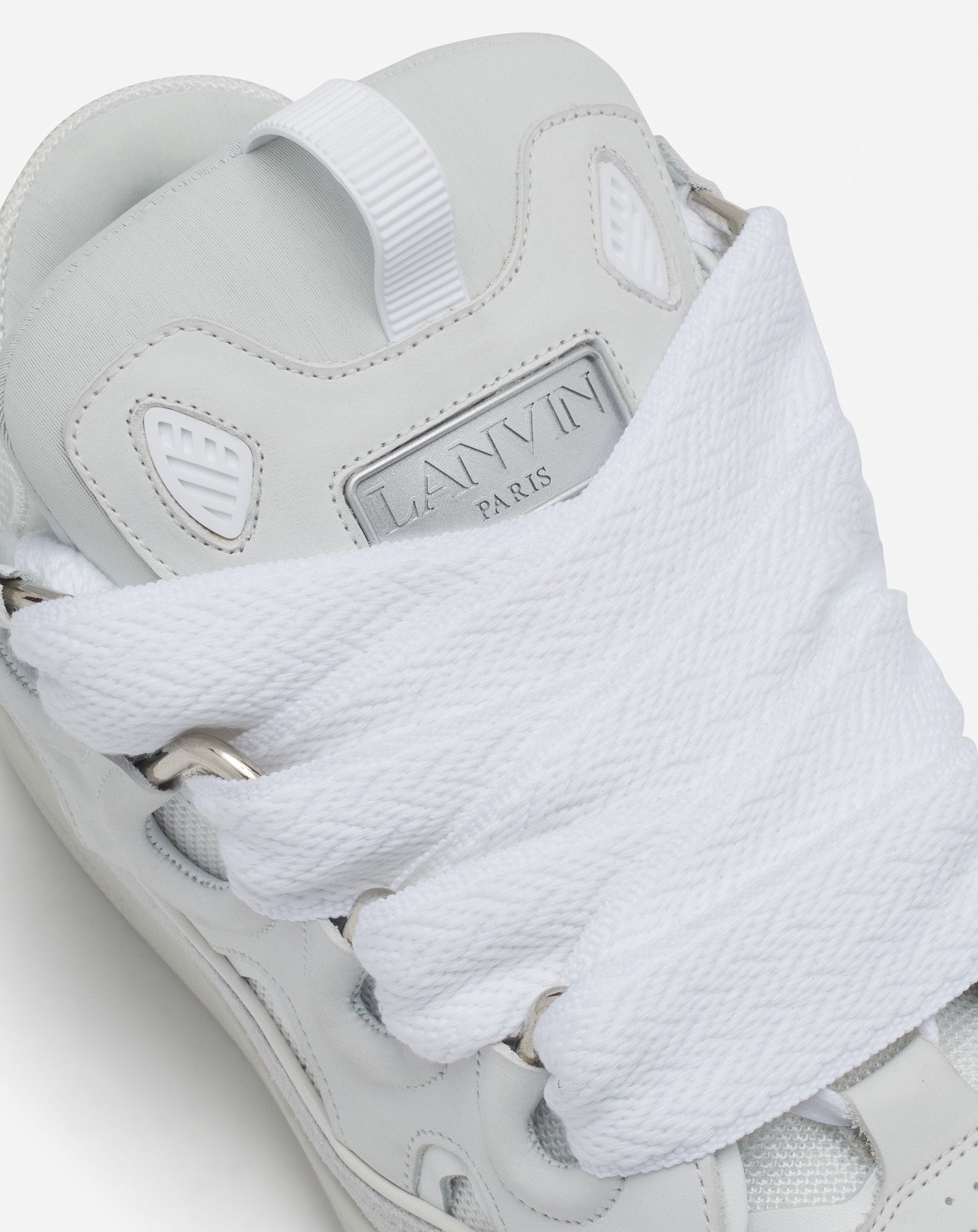 WHITE LEATHER CURB SNEAKERS