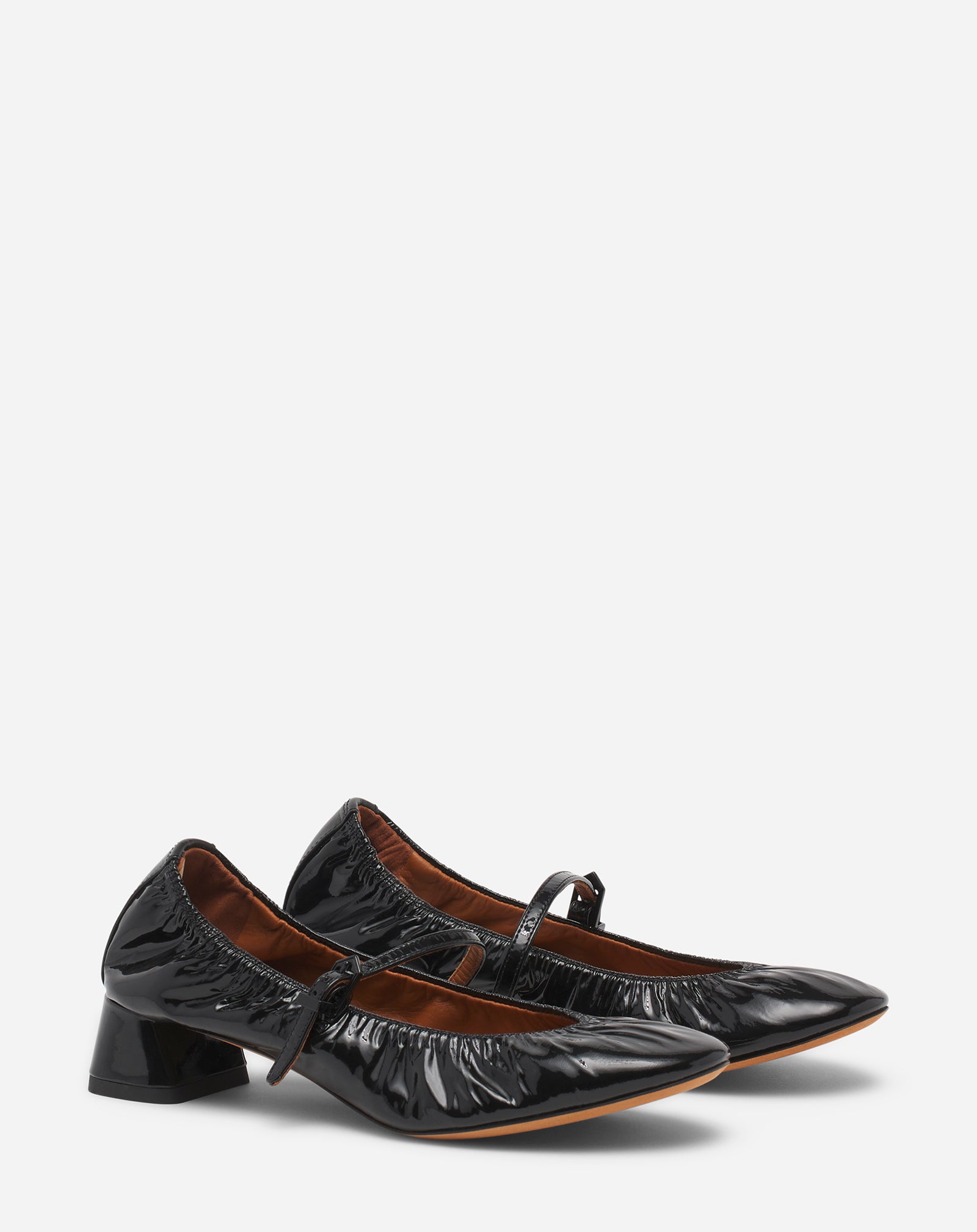 HEELED MARY JANE IN GLOSSY LEATHER