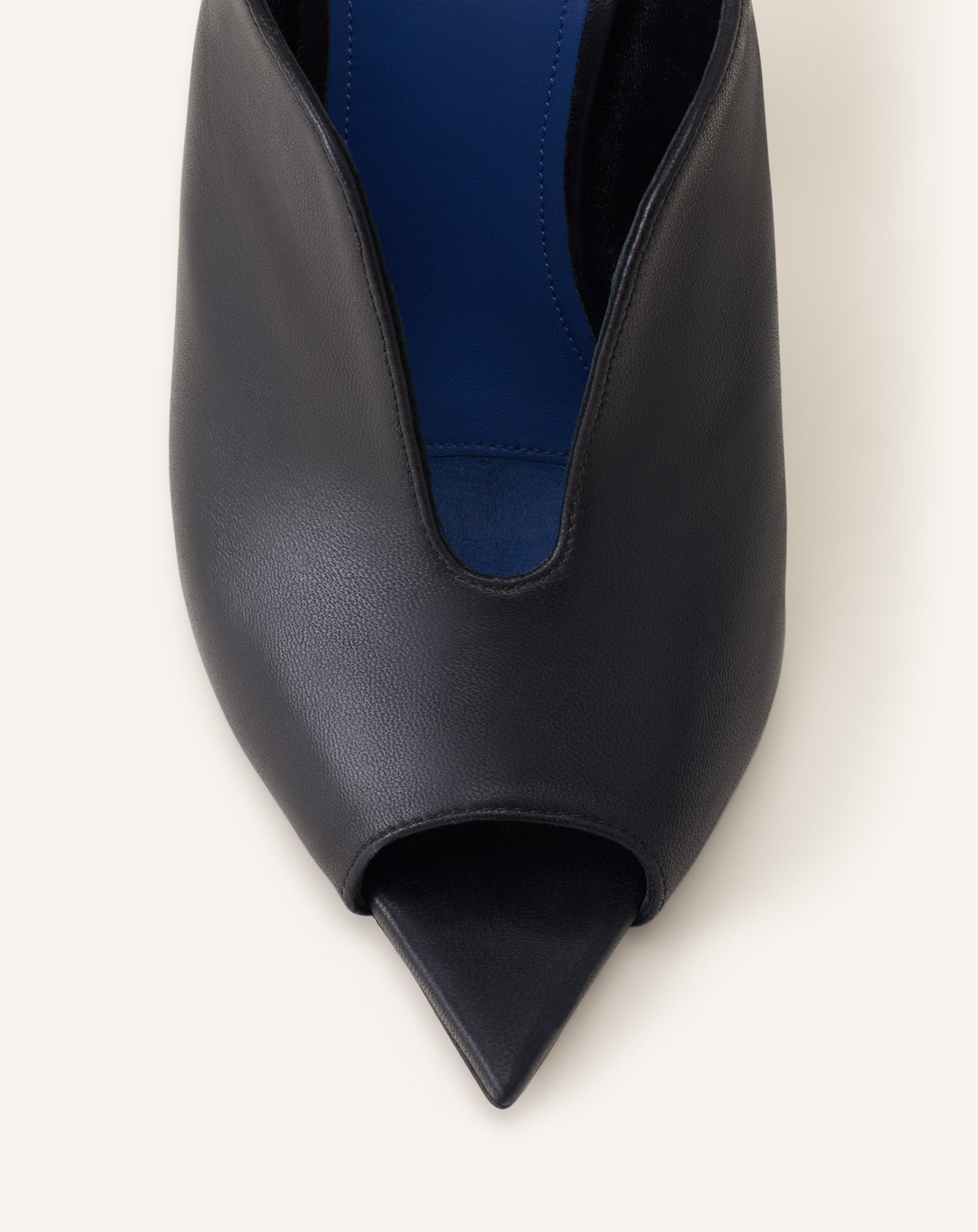 BLACK BUCKLE ARCH HEELED LEATHER MULE