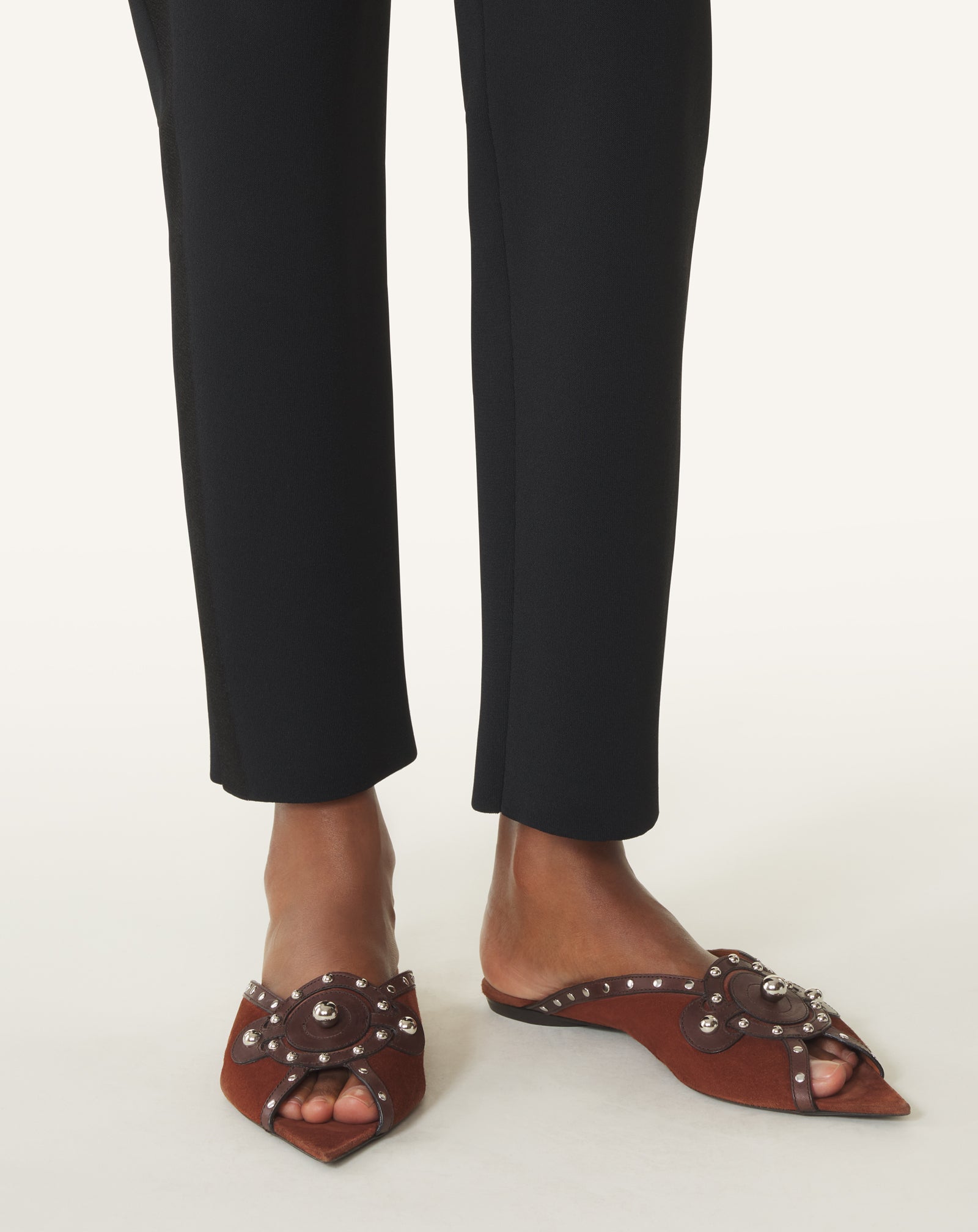 BROWN ECLIPSE ARCH FLAT MULE
