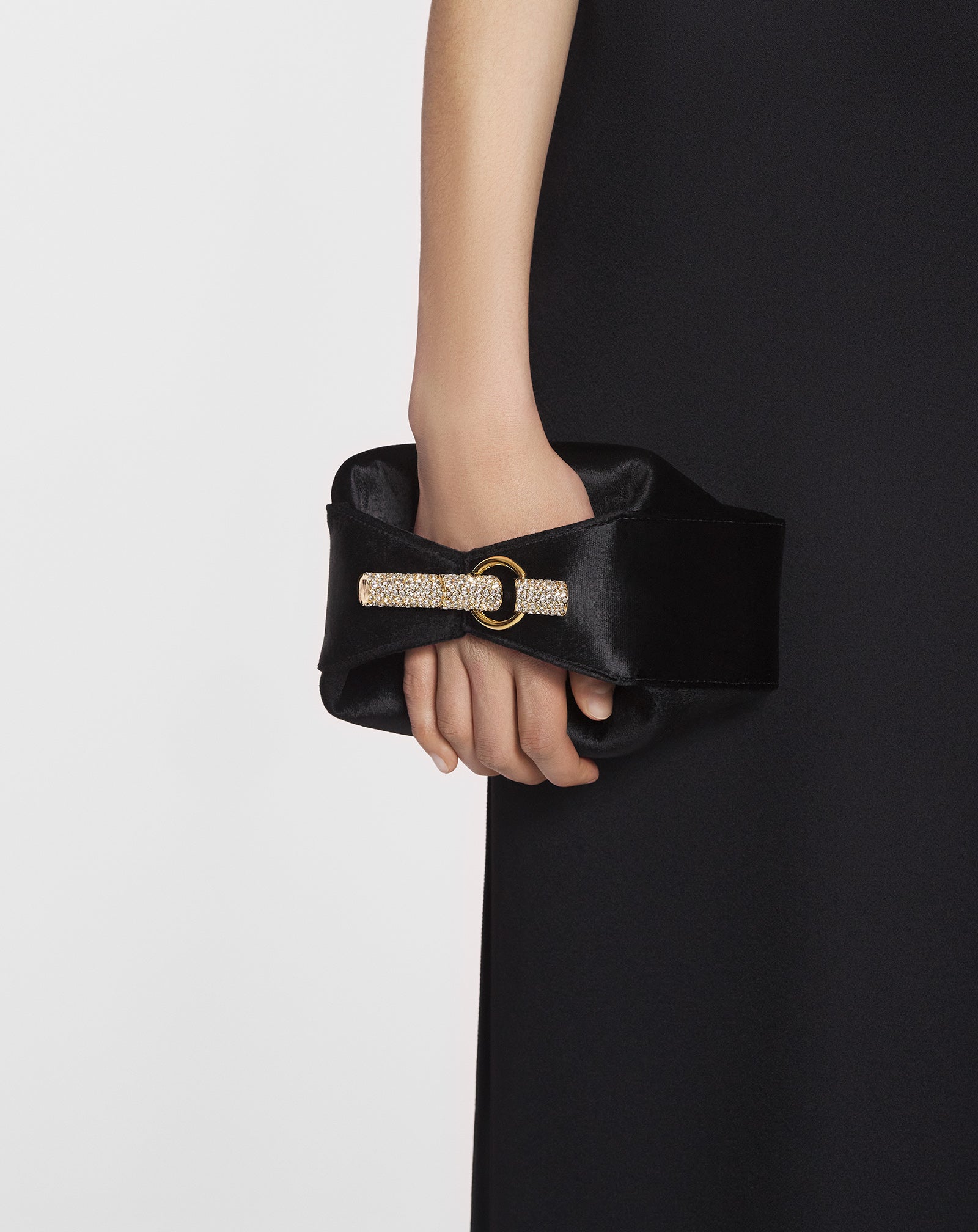 HAUTE SÉQUENCE VELVET CLUTCH BAG