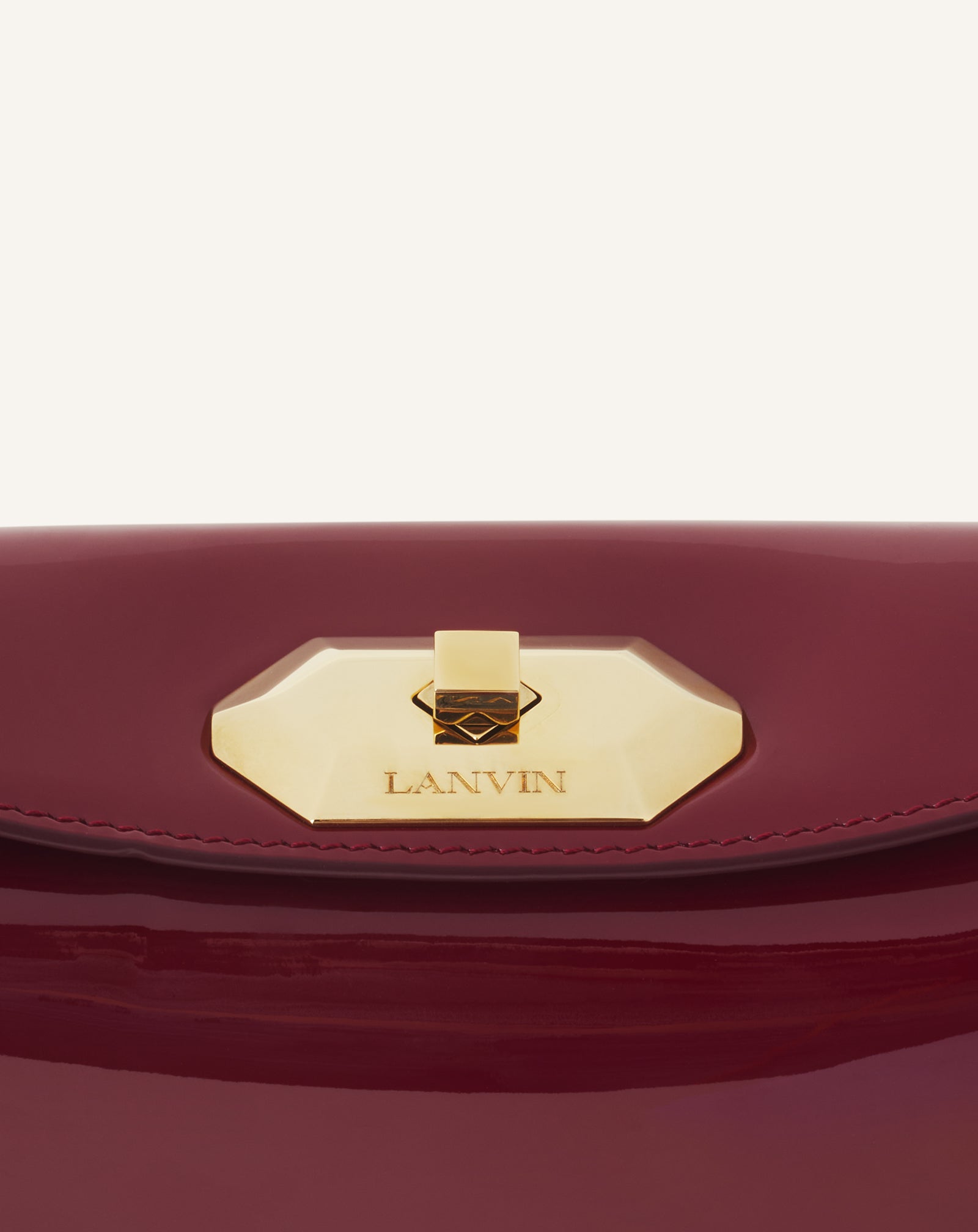 RED COMPAGNON 20 BAG IN PATENT LEATHER