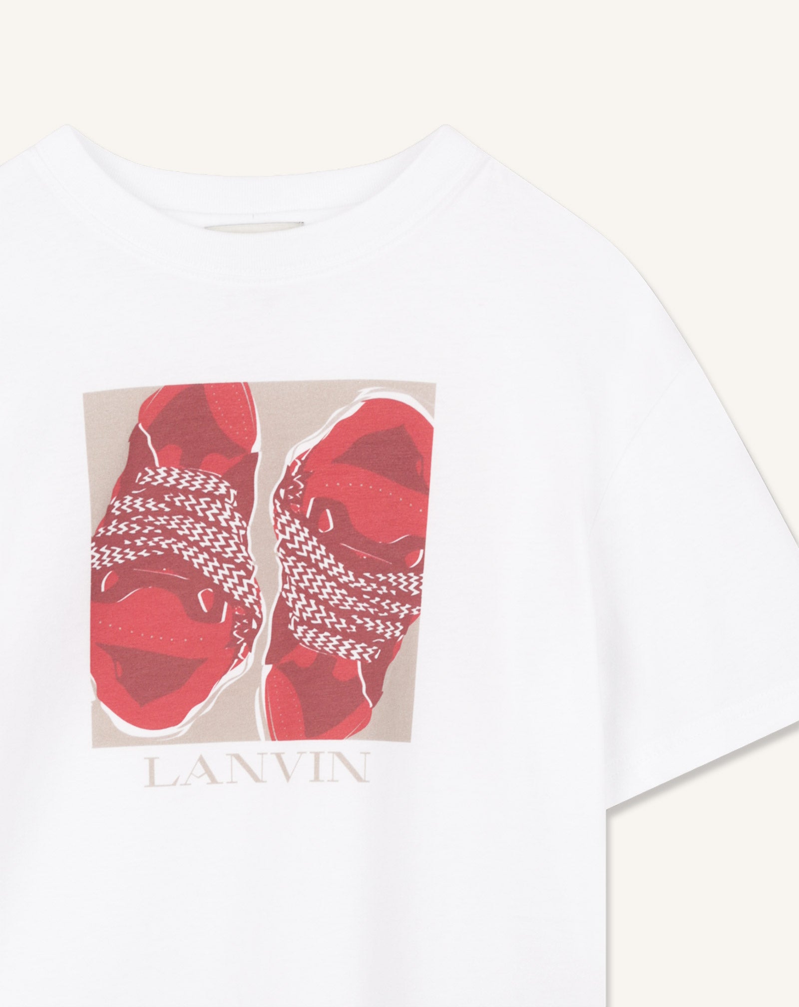 WHITE SHORT-SLEEVED T-SHIRT