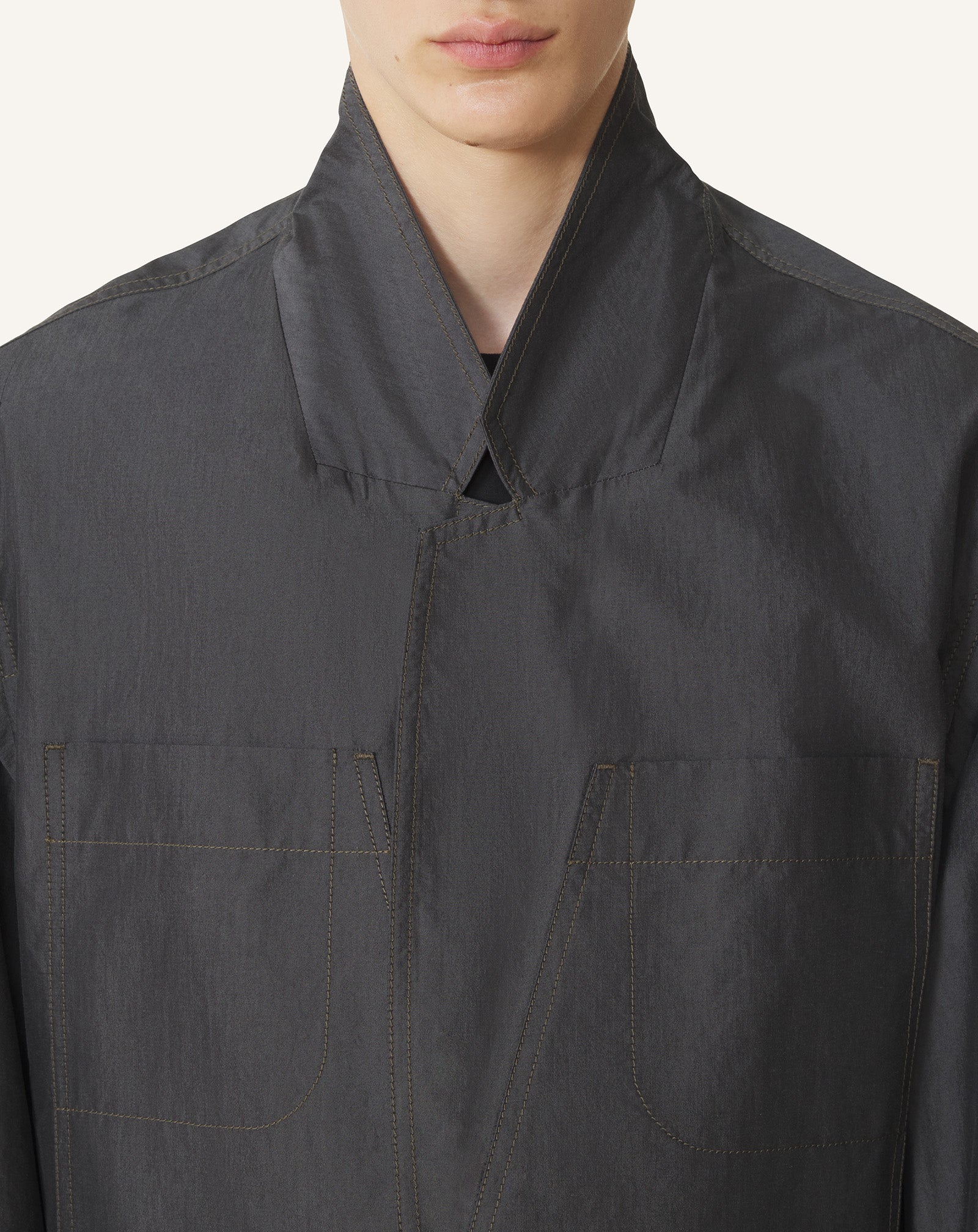 LOOSE-FIT CHAMBRAY JACKET