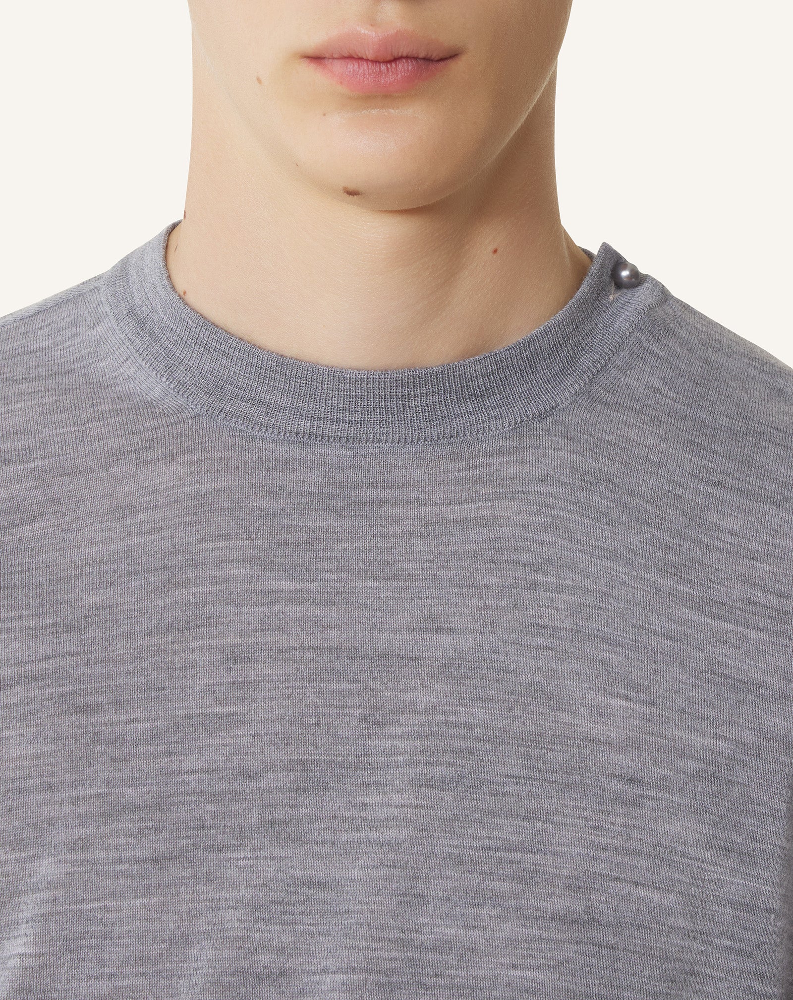 BLACK MERINO WOOL SWEATER