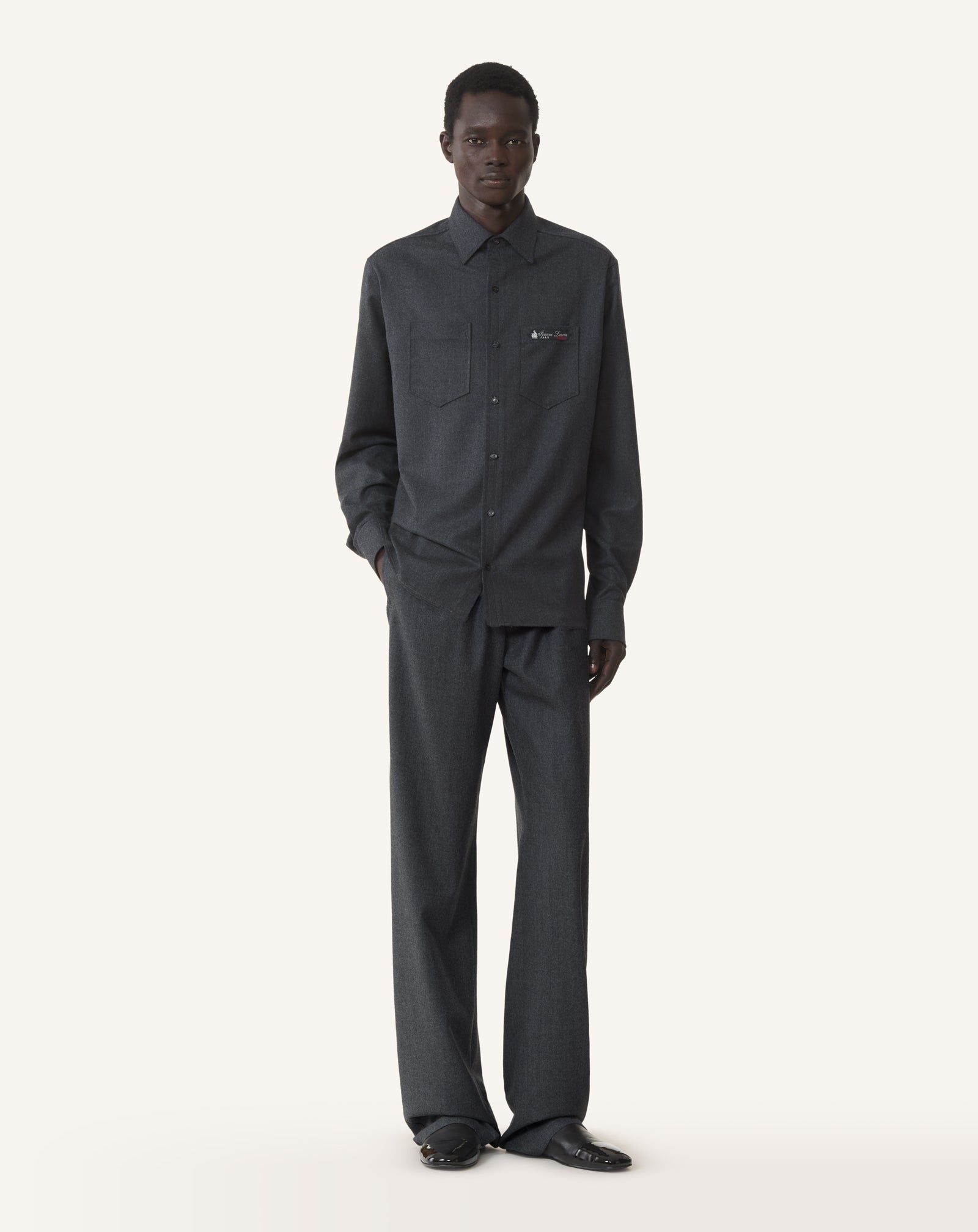 BLACK STRAIGHT-CUT OVERSHIRT IN WOOL FLANNEL