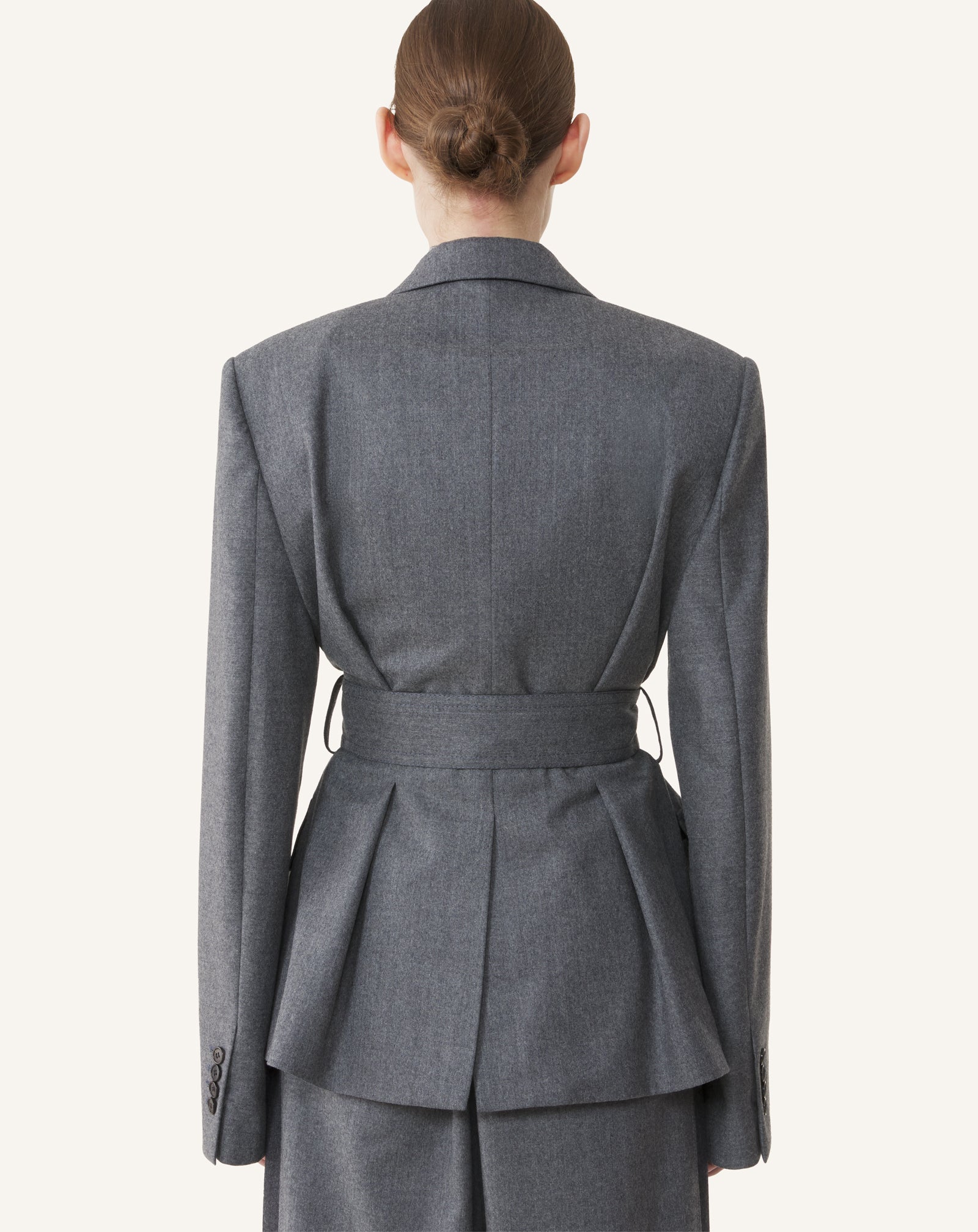 GREY BELTED JACKET IN WOOL FLANNEL
