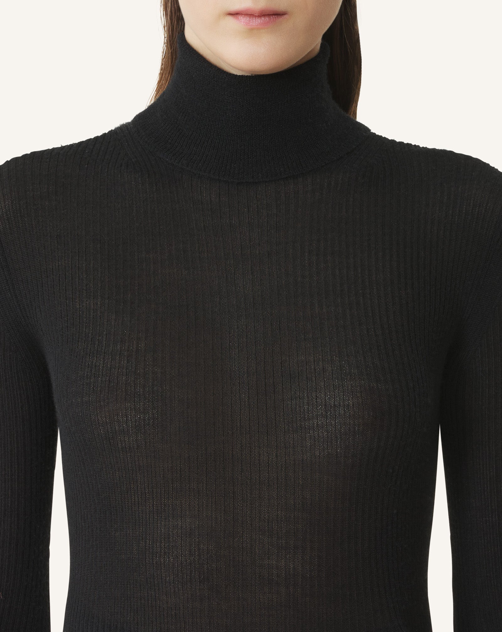 BLACK MERINO WOOL AND SILK TURTLENECK SWEATER