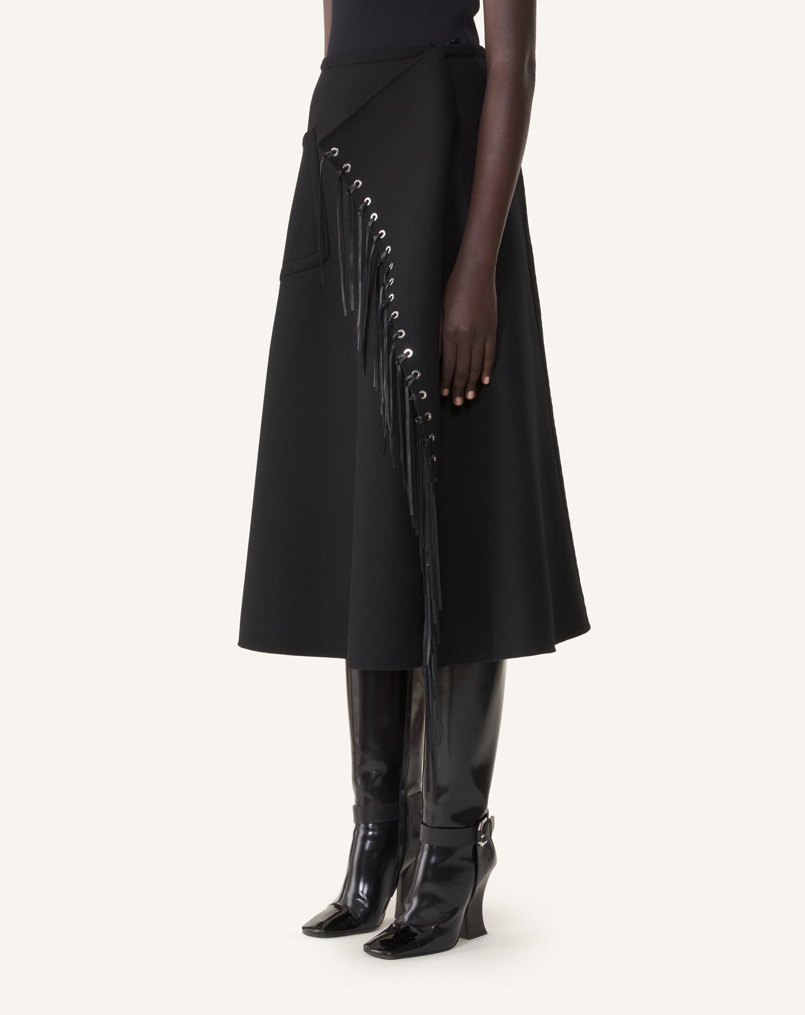 BLACK FRINGED SKIRT IN DOUBLE-FACED CASHMERE WOOL