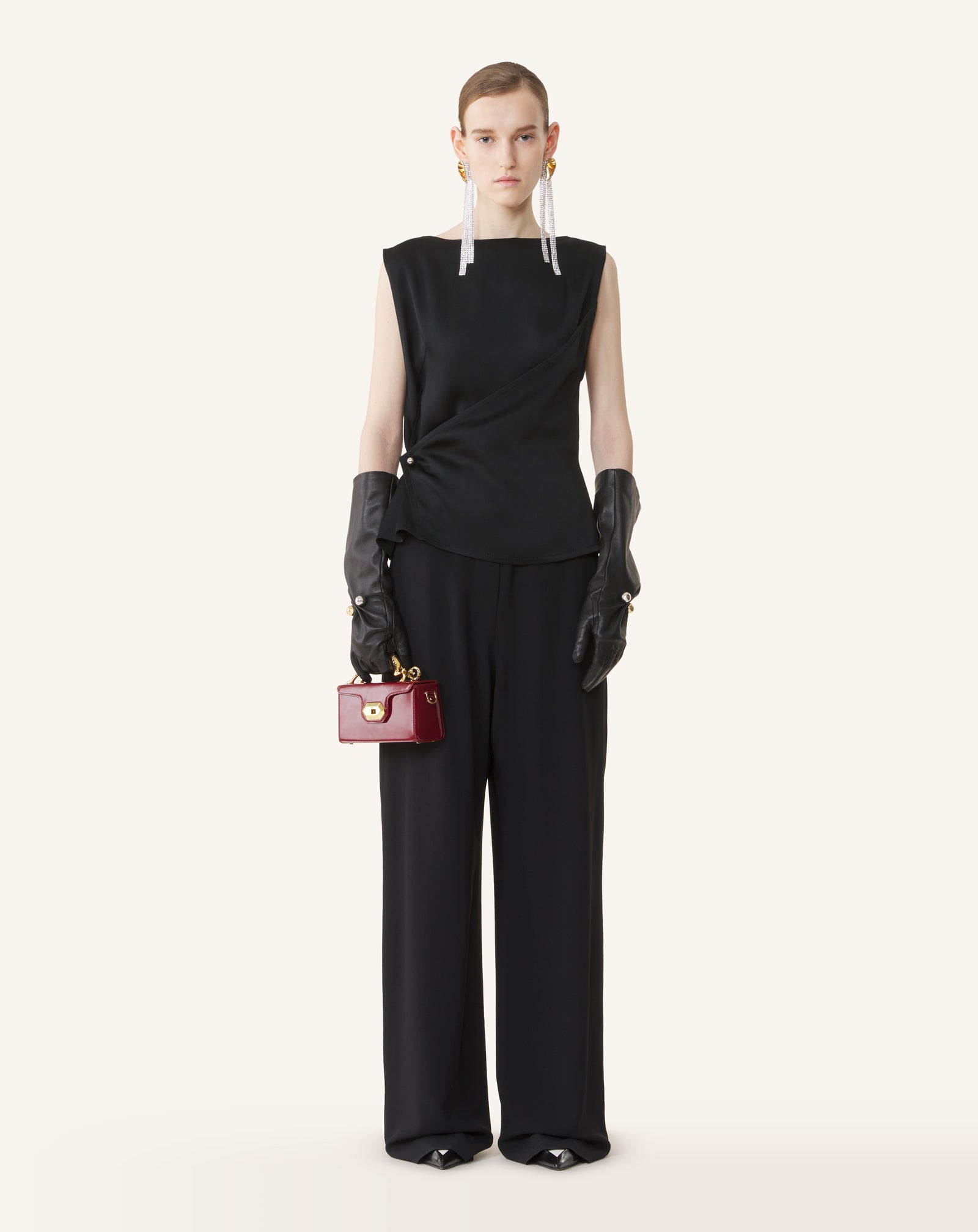SLEEVELESS BUTTON-DOWN TOP IN SATIN