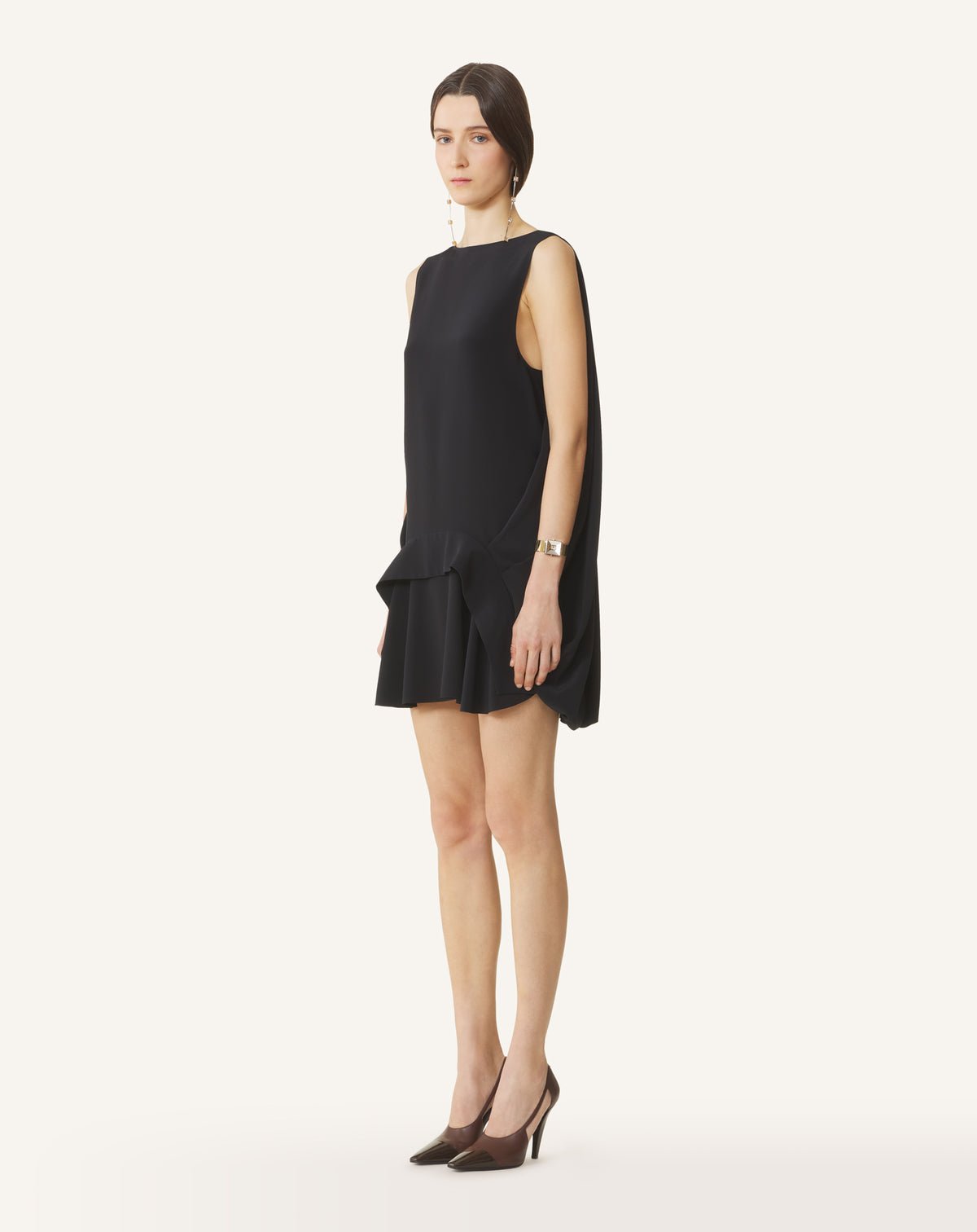 BLACK SLEEVELESS BALLOON TOP IN SILK CREPE