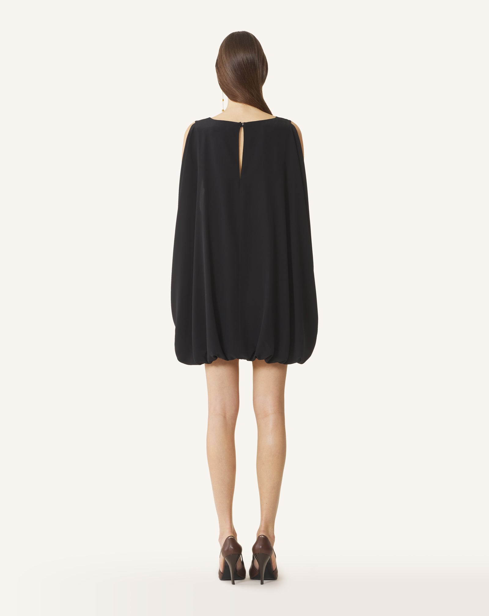 BLACK SLEEVELESS BALLOON TOP IN SILK CREPE