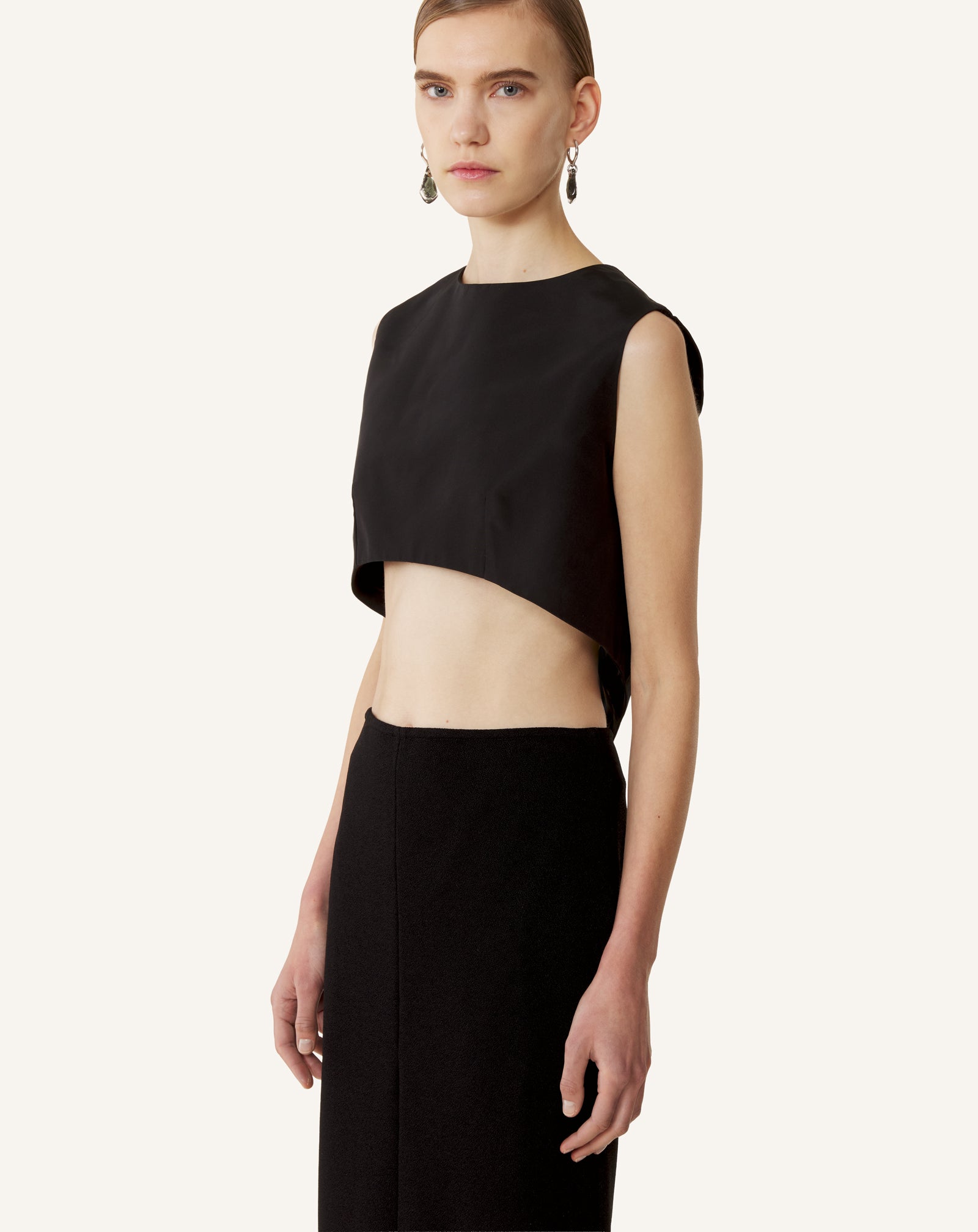 BLACK SILK FAILLE CROPPED TOP