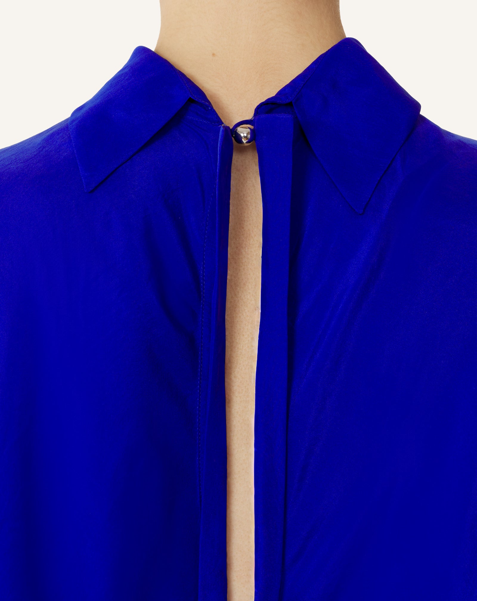 BLUE SILK LOOSE-FIT TOP