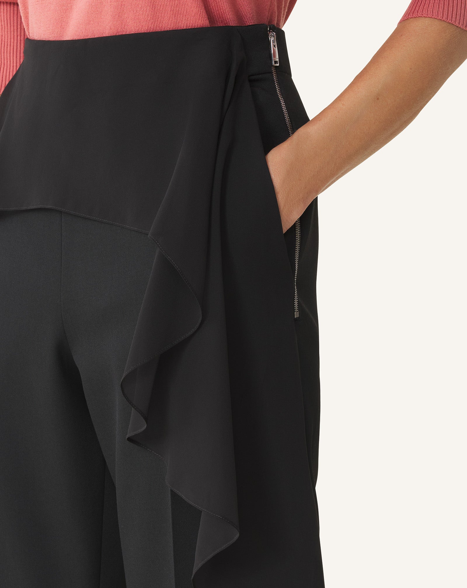 FRILLED WOOL PANTS