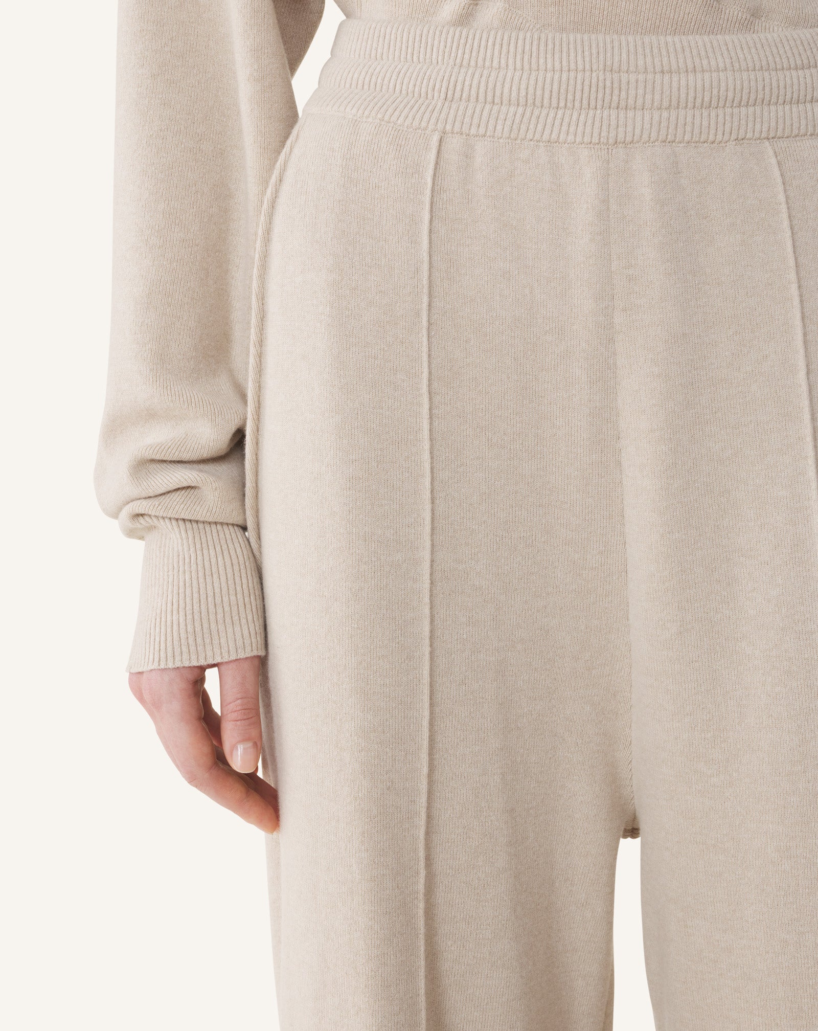 WHITE STRAIGHT-LEG PANTS IN WOOL AND CASHMERE