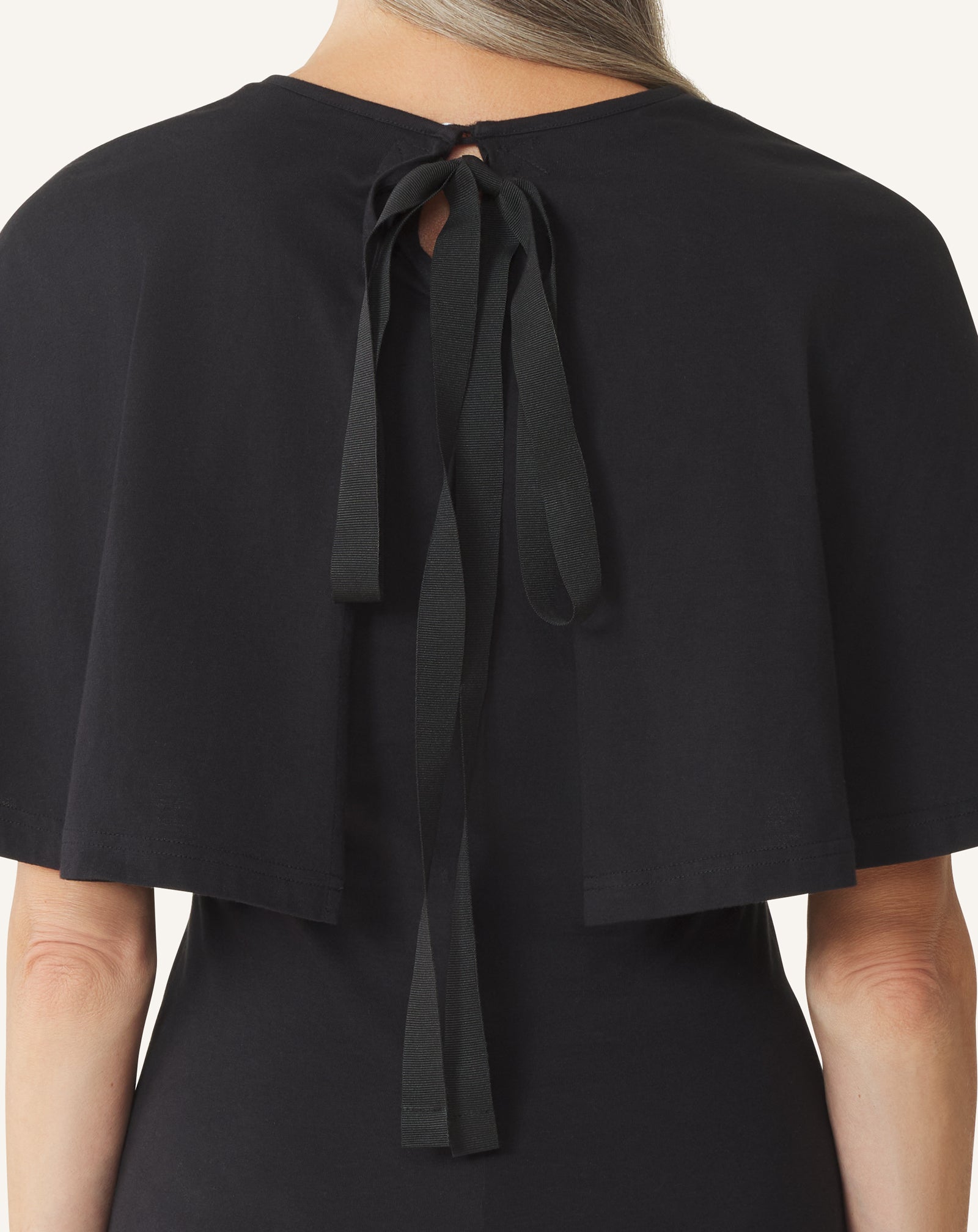 BLACK CAPE T-SHIRT IN COTTON AND SILK