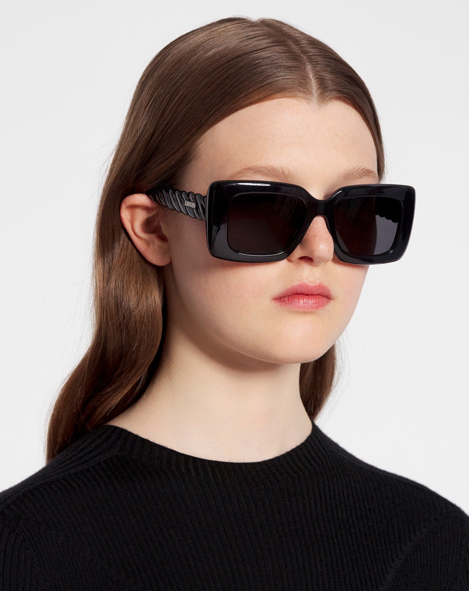 TWIST SUNGLASSES, DARK GREY